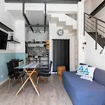 Cosy Moods - Oldtown トリエステ